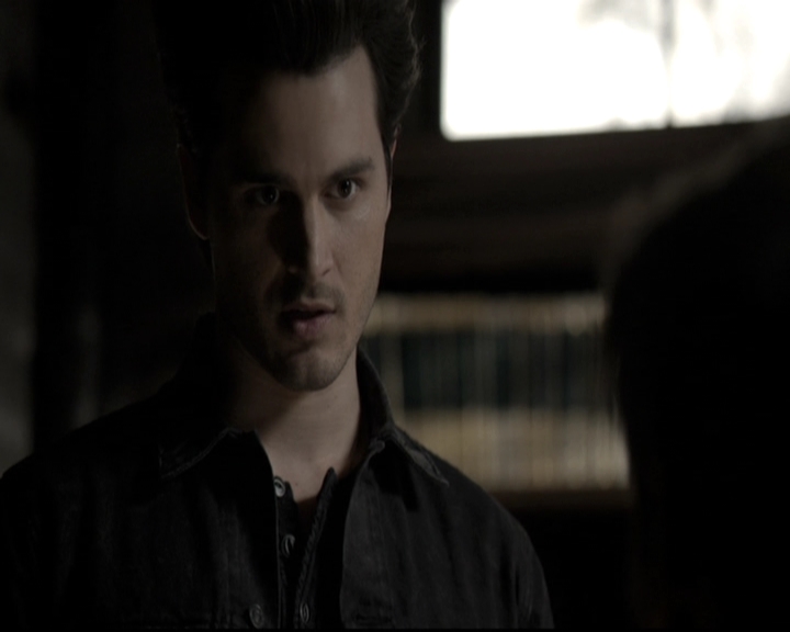 VampireDiariesWorld-dot-nl_6x17ABirdInAGildedCage0837.jpg