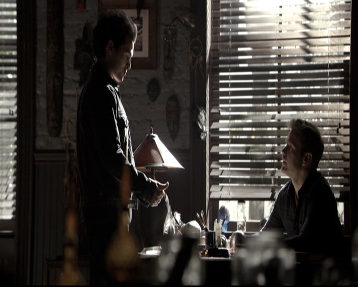 VampireDiariesWorld-dot-nl_6x17ABirdInAGildedCage0839.jpg