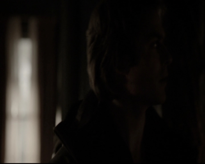 VampireDiariesWorld-dot-nl_6x17ABirdInAGildedCage0895.jpg