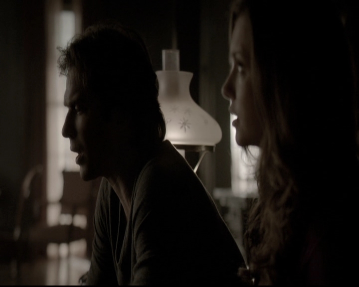 VampireDiariesWorld-dot-nl_6x17ABirdInAGildedCage0932.jpg