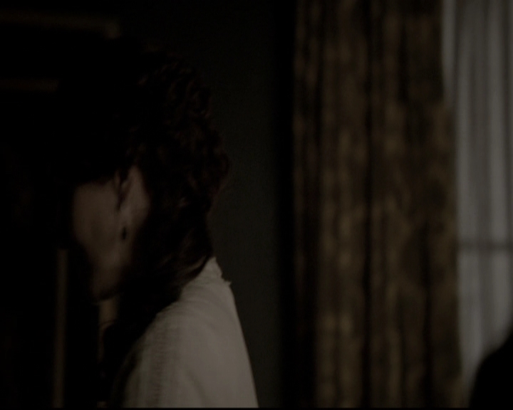 VampireDiariesWorld-dot-nl_6x17ABirdInAGildedCage0947.jpg