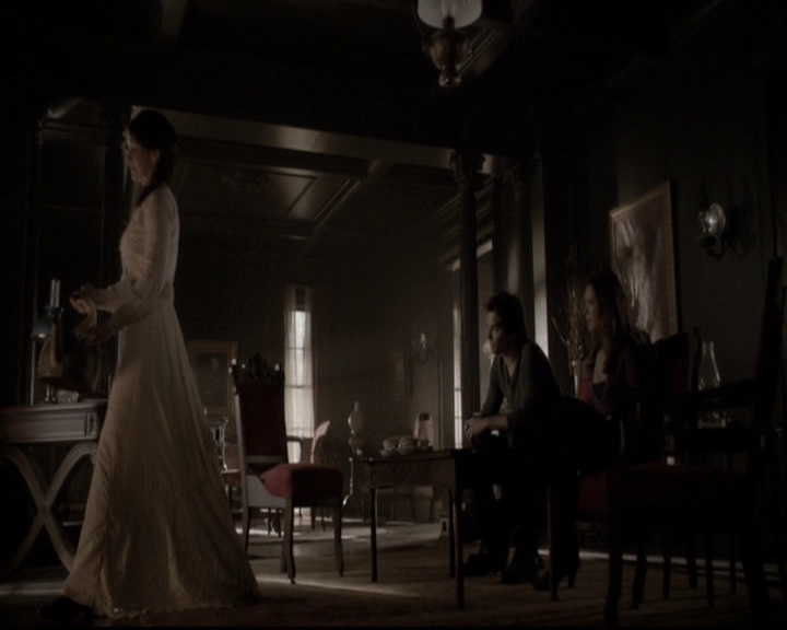 VampireDiariesWorld-dot-nl_6x17ABirdInAGildedCage0948.jpg