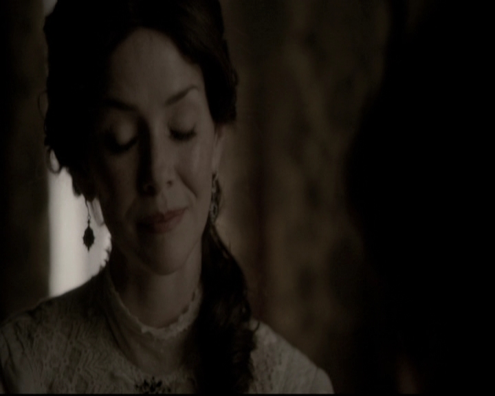 VampireDiariesWorld-dot-nl_6x17ABirdInAGildedCage0987.jpg