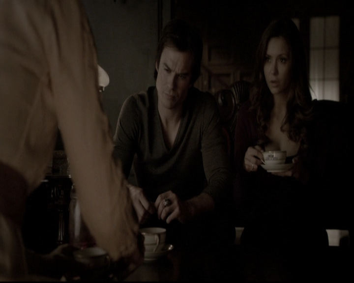 VampireDiariesWorld-dot-nl_6x17ABirdInAGildedCage1007.jpg