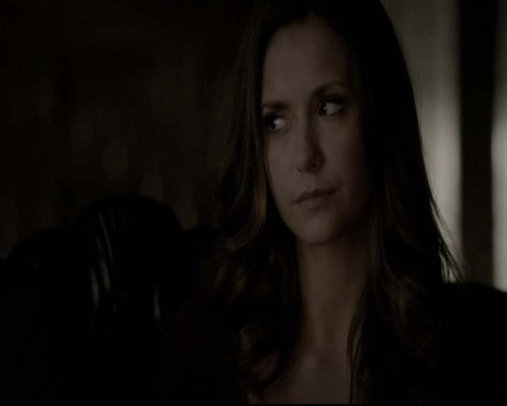 VampireDiariesWorld-dot-nl_6x17ABirdInAGildedCage1036.jpg