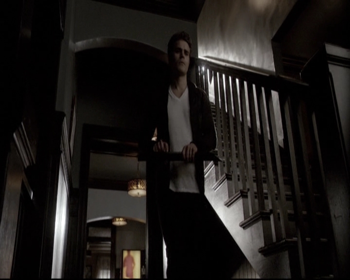 VampireDiariesWorld-dot-nl_6x17ABirdInAGildedCage1079.jpg