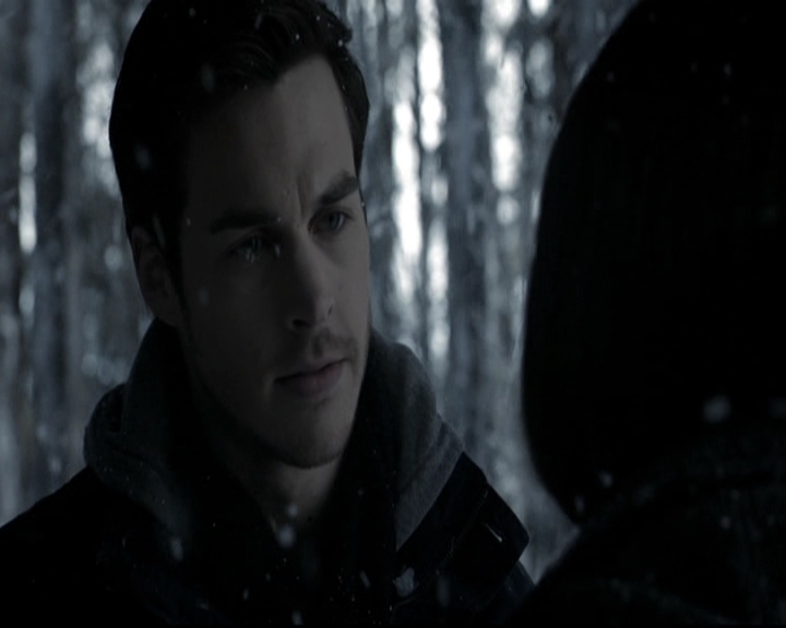 VampireDiariesWorld-dot-nl_6x17ABirdInAGildedCage1134.jpg