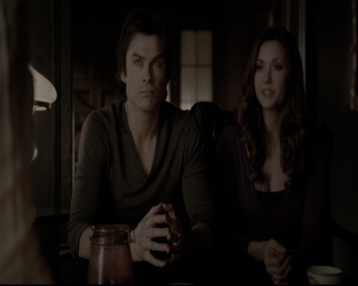 VampireDiariesWorld-dot-nl_6x17ABirdInAGildedCage1164.jpg