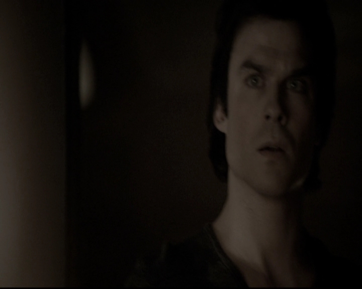 VampireDiariesWorld-dot-nl_6x17ABirdInAGildedCage1190.jpg