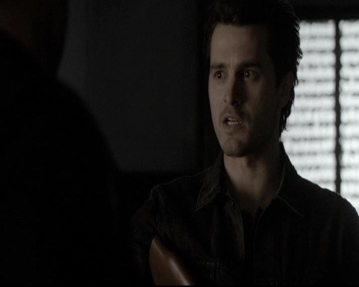 VampireDiariesWorld-dot-nl_6x17ABirdInAGildedCage1235.jpg