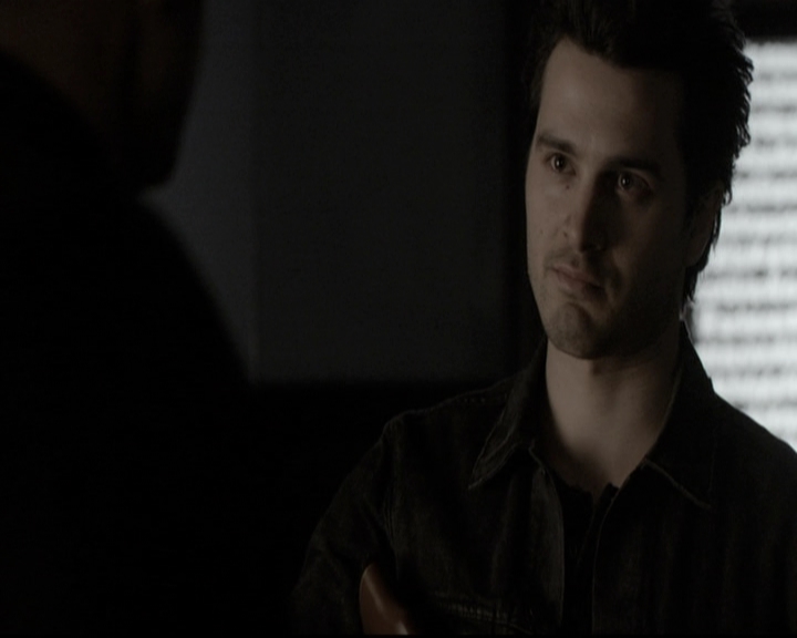 VampireDiariesWorld-dot-nl_6x17ABirdInAGildedCage1264.jpg