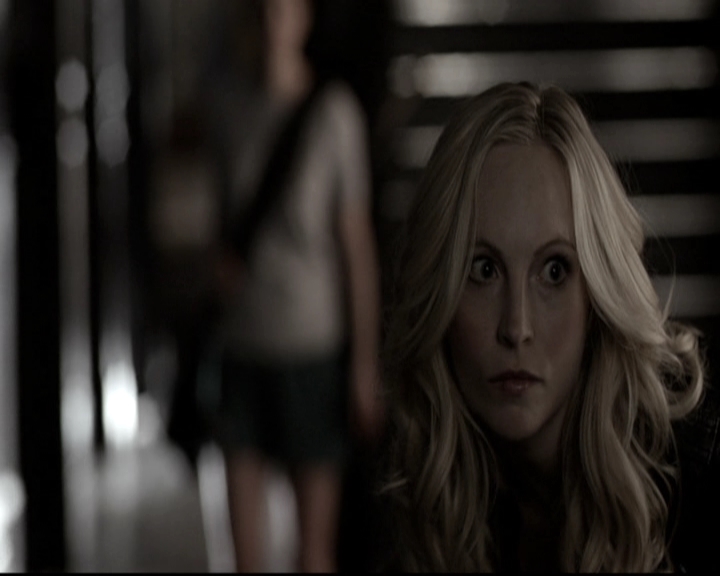 VampireDiariesWorld-dot-nl_6x17ABirdInAGildedCage1284.jpg