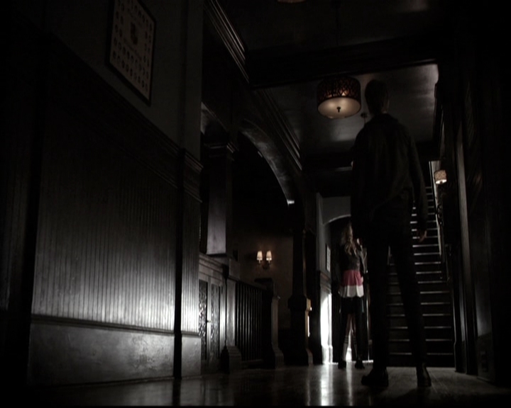 VampireDiariesWorld-dot-nl_6x17ABirdInAGildedCage1303.jpg