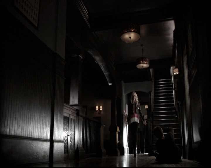 VampireDiariesWorld-dot-nl_6x17ABirdInAGildedCage1325.jpg