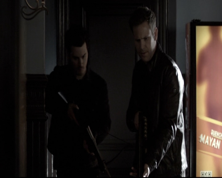 VampireDiariesWorld-dot-nl_6x17ABirdInAGildedCage1338.jpg