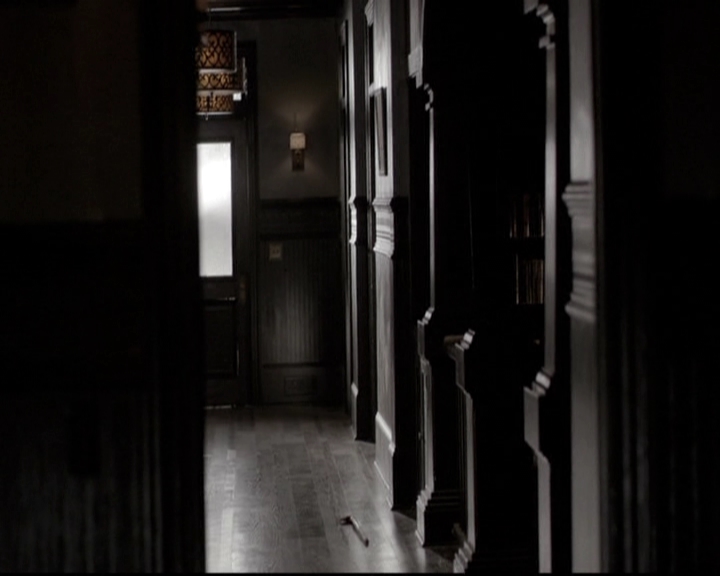 VampireDiariesWorld-dot-nl_6x17ABirdInAGildedCage1341.jpg