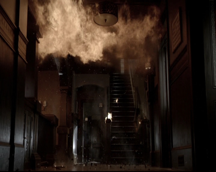 VampireDiariesWorld-dot-nl_6x17ABirdInAGildedCage1355.jpg