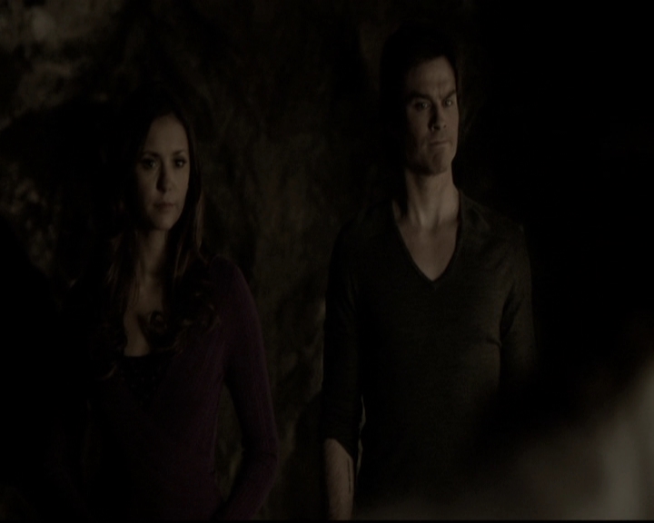 VampireDiariesWorld-dot-nl_6x17ABirdInAGildedCage1401.jpg