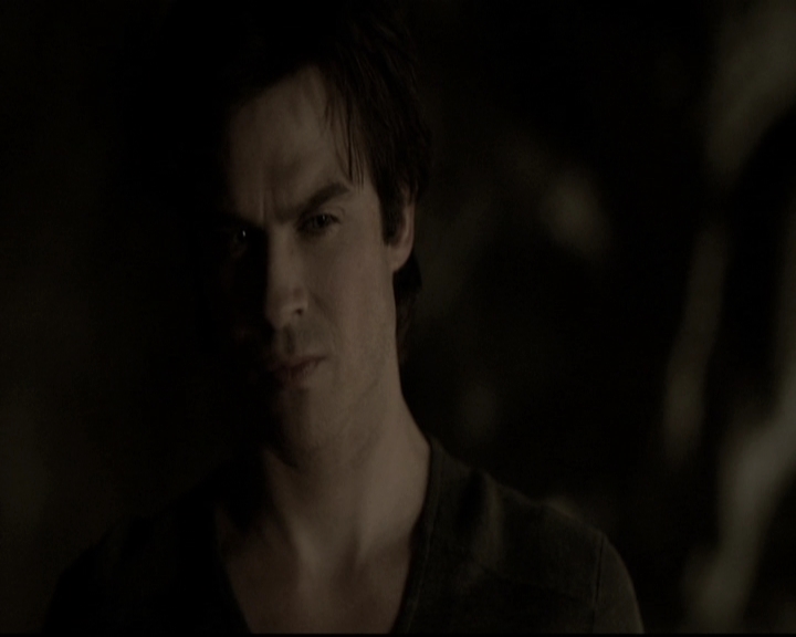 VampireDiariesWorld-dot-nl_6x17ABirdInAGildedCage1420.jpg