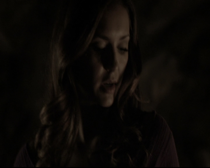 VampireDiariesWorld-dot-nl_6x17ABirdInAGildedCage1441.jpg