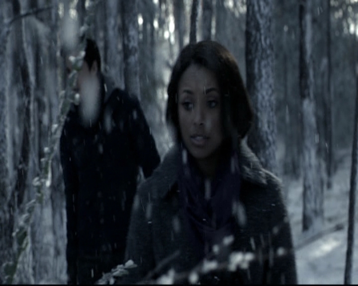 VampireDiariesWorld-dot-nl_6x17ABirdInAGildedCage1462.jpg