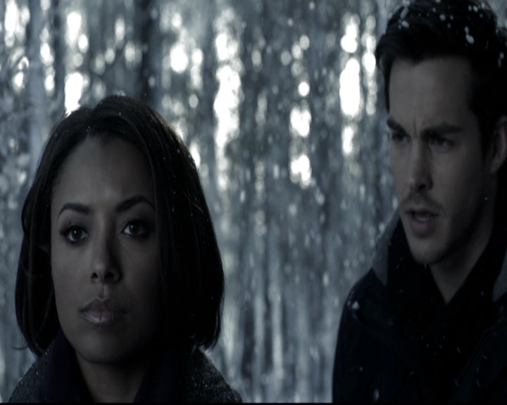 VampireDiariesWorld-dot-nl_6x17ABirdInAGildedCage1472.jpg