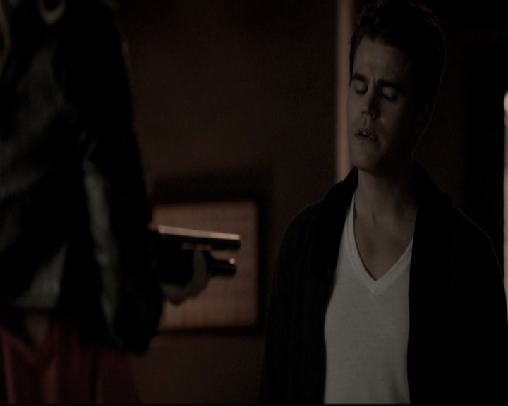 VampireDiariesWorld-dot-nl_6x17ABirdInAGildedCage1554.jpg