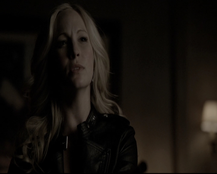 VampireDiariesWorld-dot-nl_6x17ABirdInAGildedCage1558.jpg