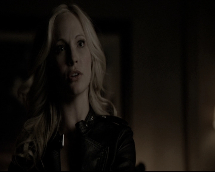 VampireDiariesWorld-dot-nl_6x17ABirdInAGildedCage1560.jpg