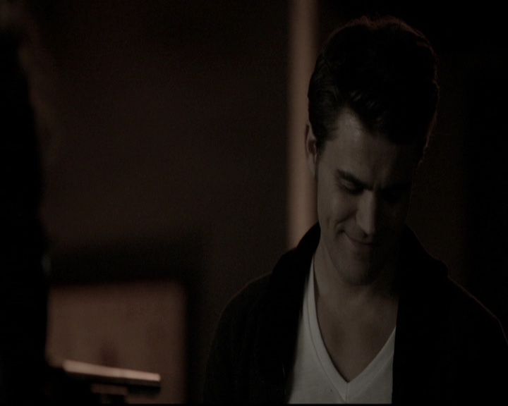 VampireDiariesWorld-dot-nl_6x17ABirdInAGildedCage1562.jpg