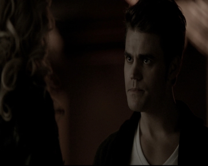 VampireDiariesWorld-dot-nl_6x17ABirdInAGildedCage1571.jpg