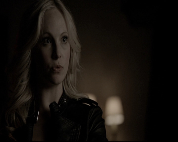 VampireDiariesWorld-dot-nl_6x17ABirdInAGildedCage1574.jpg