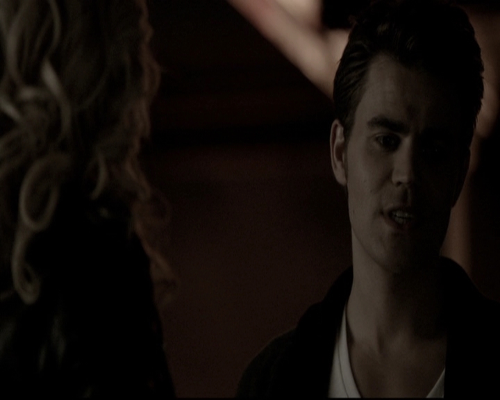 VampireDiariesWorld-dot-nl_6x17ABirdInAGildedCage1576.jpg