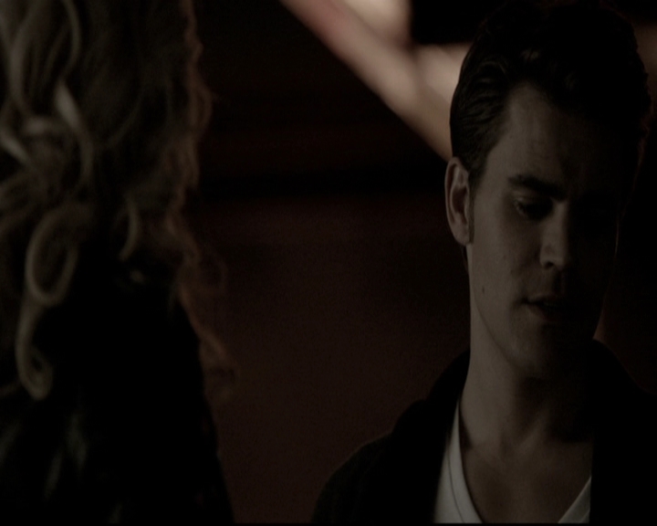 VampireDiariesWorld-dot-nl_6x17ABirdInAGildedCage1577.jpg