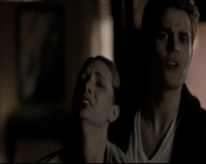 VampireDiariesWorld-dot-nl_6x17ABirdInAGildedCage1592.jpg