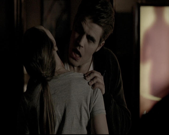 VampireDiariesWorld-dot-nl_6x17ABirdInAGildedCage1614.jpg