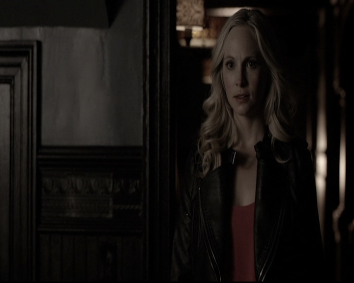 VampireDiariesWorld-dot-nl_6x17ABirdInAGildedCage1641.jpg