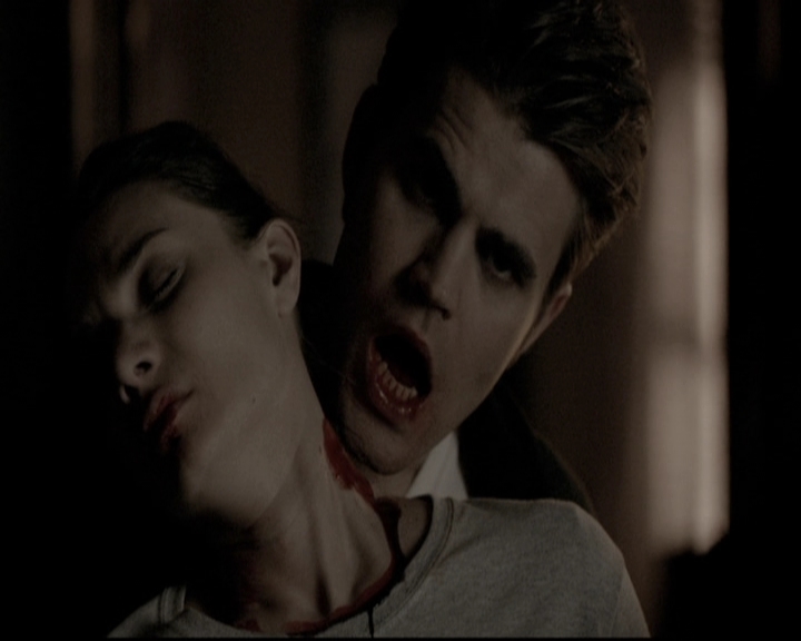 VampireDiariesWorld-dot-nl_6x17ABirdInAGildedCage1646.jpg