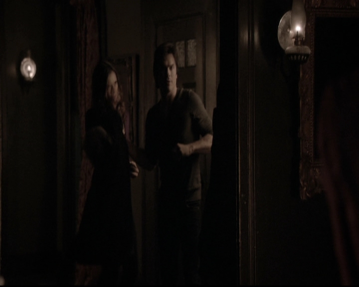 VampireDiariesWorld-dot-nl_6x17ABirdInAGildedCage1697.jpg