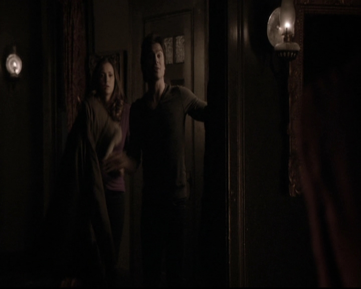 VampireDiariesWorld-dot-nl_6x17ABirdInAGildedCage1698.jpg