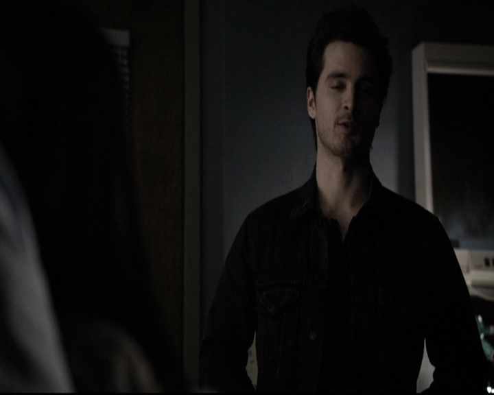 VampireDiariesWorld-dot-nl_6x17ABirdInAGildedCage1828.jpg