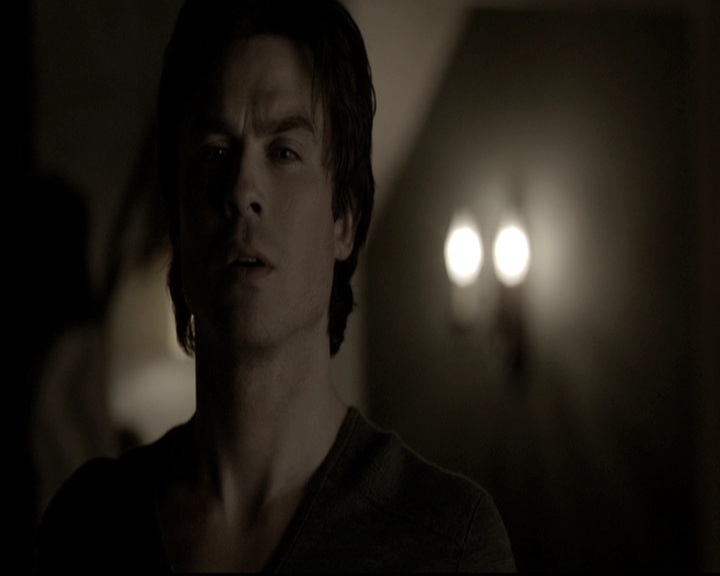 VampireDiariesWorld-dot-nl_6x17ABirdInAGildedCage1971.jpg