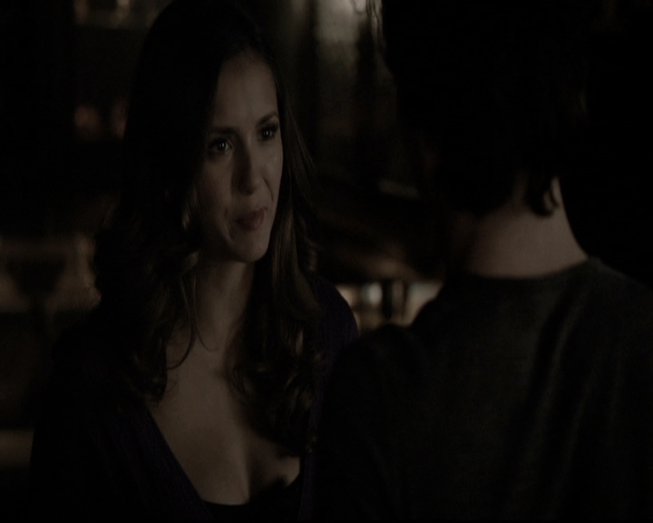 VampireDiariesWorld-dot-nl_6x17ABirdInAGildedCage2027.jpg