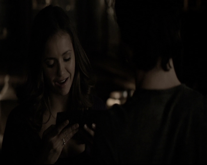 VampireDiariesWorld-dot-nl_6x17ABirdInAGildedCage2029.jpg