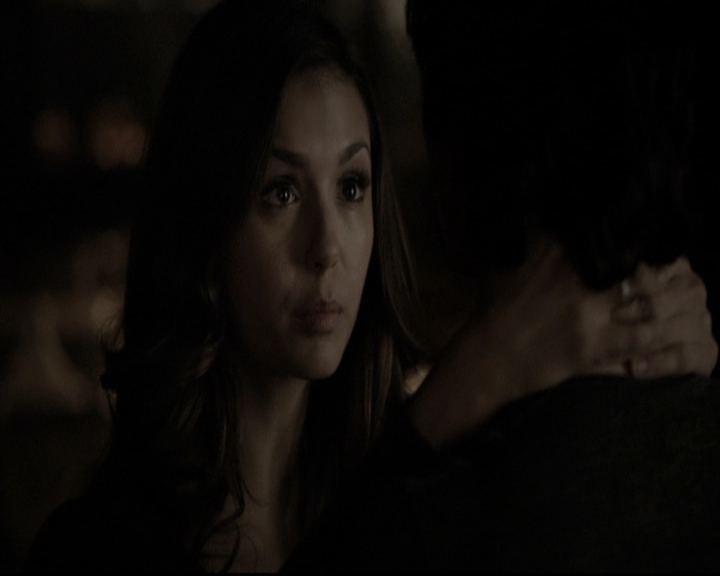 VampireDiariesWorld-dot-nl_6x17ABirdInAGildedCage2050.jpg