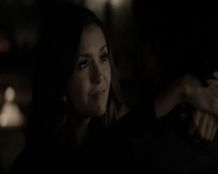 VampireDiariesWorld-dot-nl_6x17ABirdInAGildedCage2053.jpg