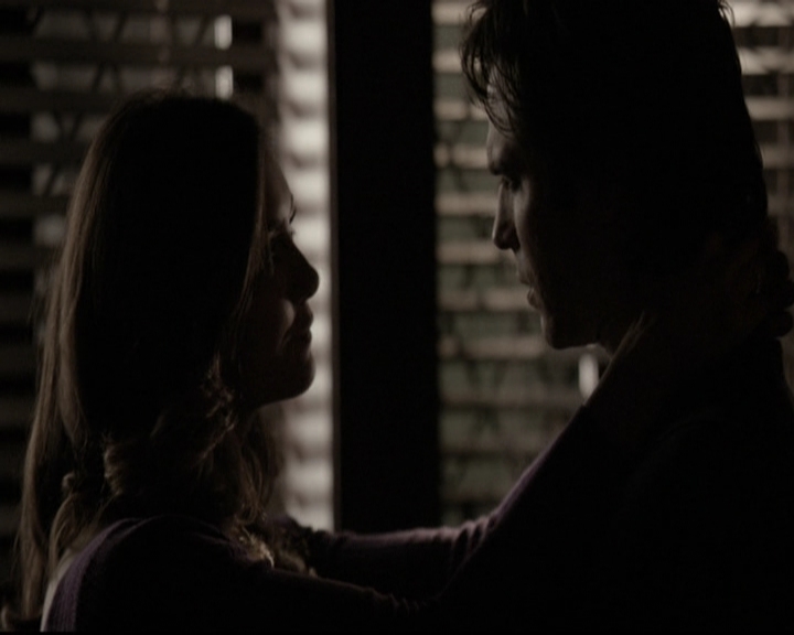 VampireDiariesWorld-dot-nl_6x17ABirdInAGildedCage2055.jpg