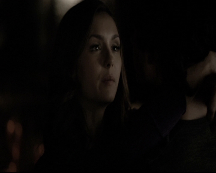 VampireDiariesWorld-dot-nl_6x17ABirdInAGildedCage2065.jpg