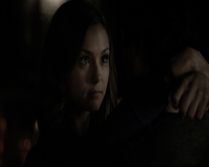 VampireDiariesWorld-dot-nl_6x17ABirdInAGildedCage2067.jpg