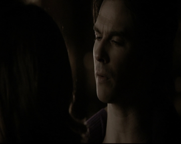 VampireDiariesWorld-dot-nl_6x17ABirdInAGildedCage2071.jpg